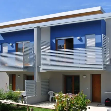 Quiet Townhouse A Stones Throw From The Apartment *